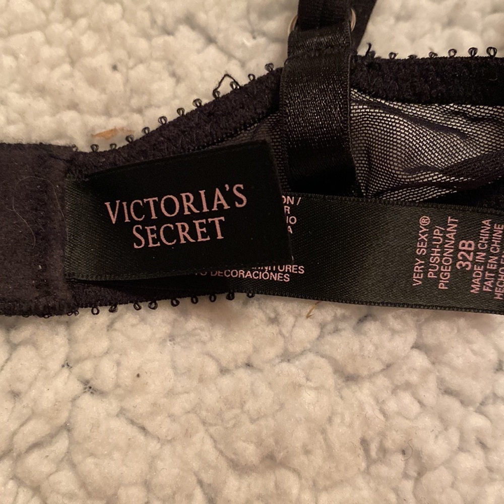 Victoria’s Secret Glammie Super Sexy Push-up Bra 32B - Picture 6 of 7